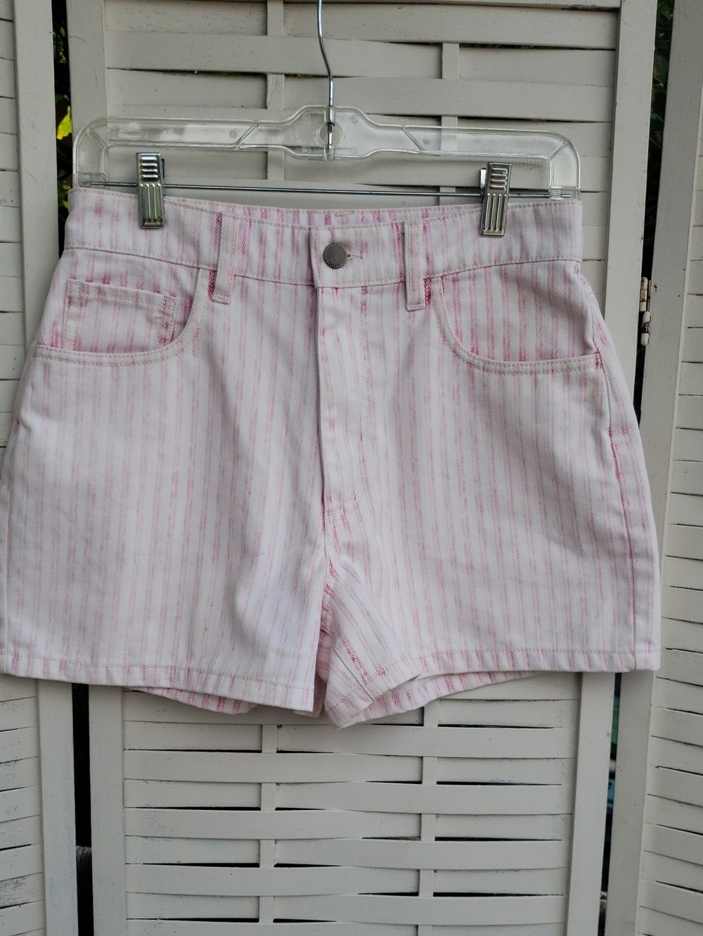 Faherty Women's Pink Stripe High-Rise Shorts Size 26